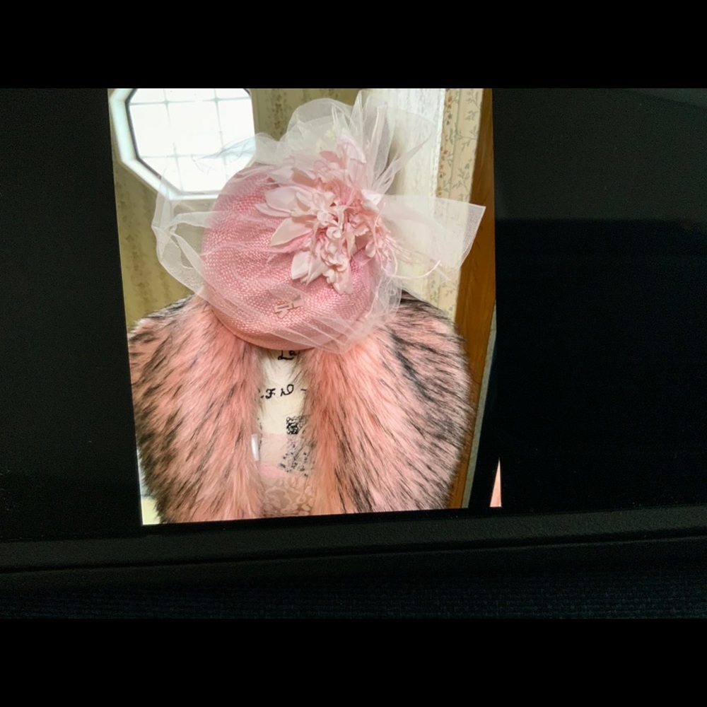 Darling little retro pink pillbox hat